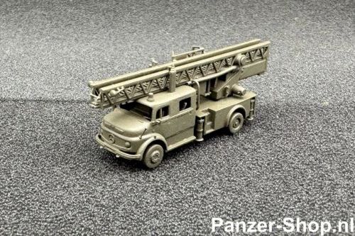 Panzer-Shop.nl Art. (TT) Mercedes-Benz 1113, DLK 23-12 Drehleiter